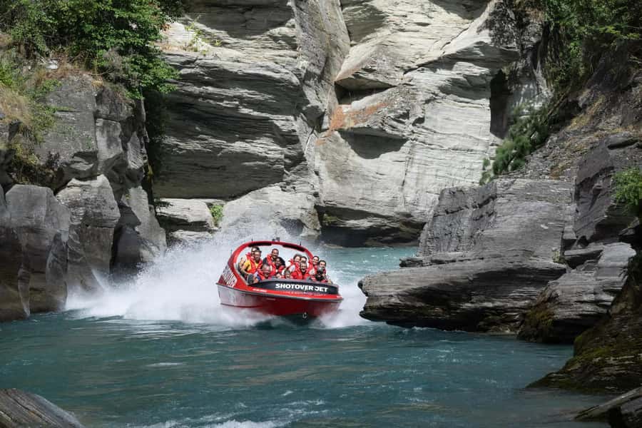 Queenstown: Shotover River Extreme Jet Boat Experience - Key points at a glance