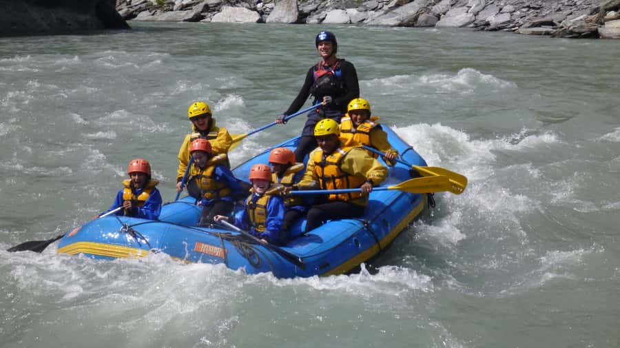 Queenstown: Shotover River Rafting & Skippers Canyon Tour - The Ford of Bruinen and getting suited up