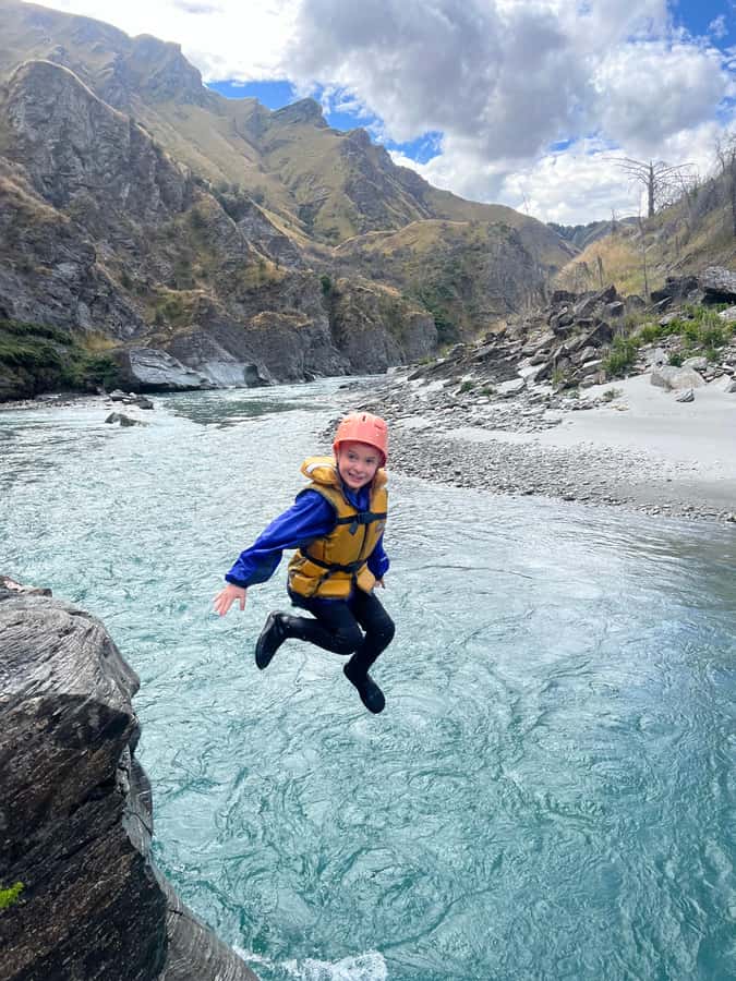 Queenstown: Shotover River Rafting & Skippers Canyon Tour - What the 1.5-hour rafting section feels like