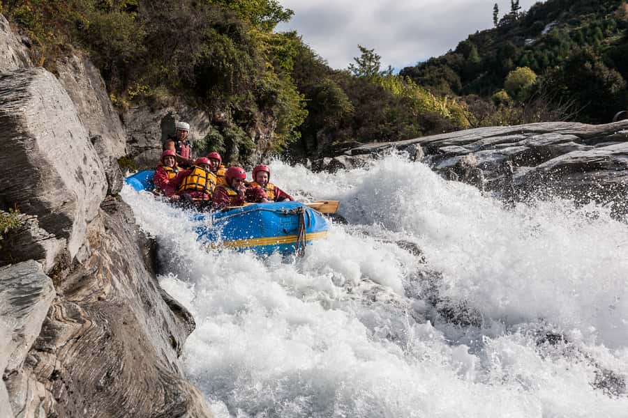 Queenstown: Shotover River Whitewater Rafting Trip - Learning to paddle before the rapids arrive