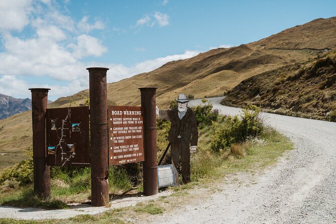 Queenstown: Skippers Canyon Goldrush Small Group Tour - Audio stories in five languages