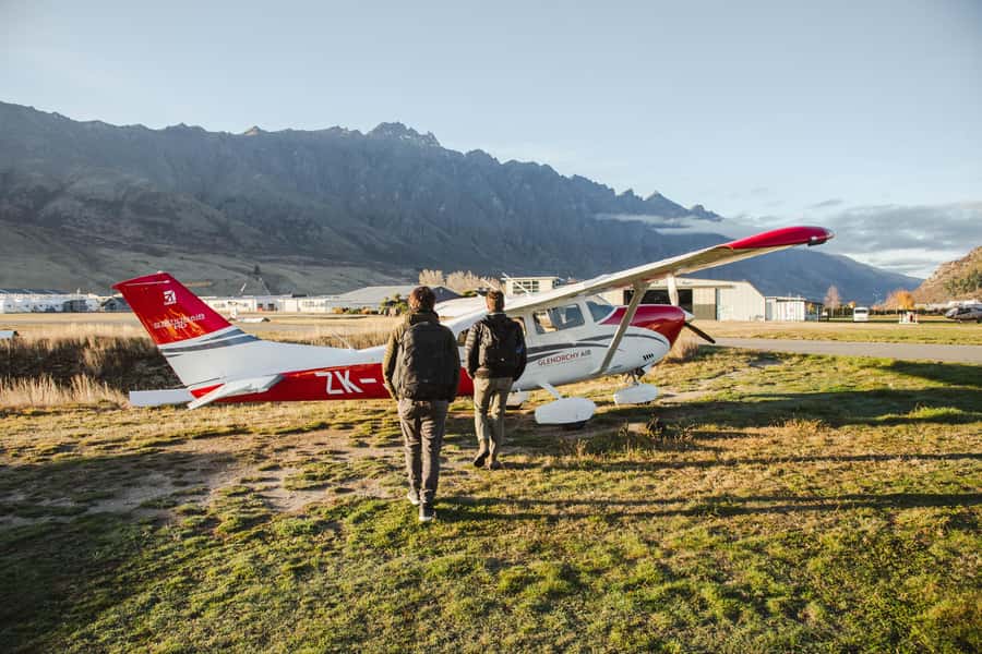 Queenstown: Sunrise Glacier Scenic Flight - The comfort and pace of a fixed-wing flight
