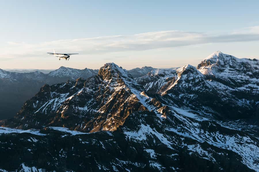 Queenstown: Tasman Glacier Helihike with Flight Transfers - Helicopter flight onto Tasman Glacier