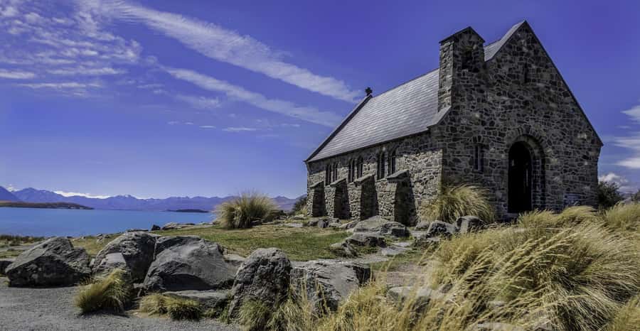 Queenstown to Christchurch via Mt Cook One-Way Tour - Omarama gives you a useful half-hour break