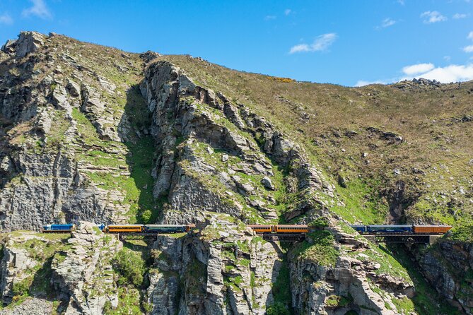 Queenstown to Dunedin with Taieri Gorge Train One-Way Tour - Morning tea at Clyde’s Dunstan House