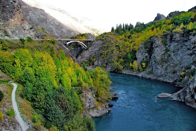 Queenstown to Franz Josef via Wanaka Small Group Day Tour (1-Way) - Bruce Bay and the open coast