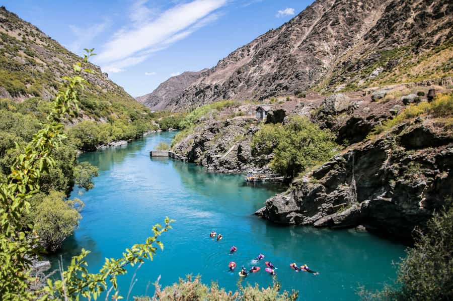 Queenstown: White Water Surfing Along the Kawarau River - Getting from Queenstown to the river