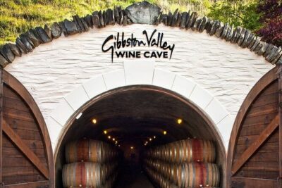 Queenstown Wine Tour – Gibbston Valley Cave | Kinross | Amisfield