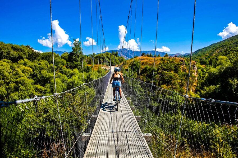 Ride to Riches: Arrowtown to Queenstown with Shuttle - Starting with a shuttle from Queenstown to Arrowtown