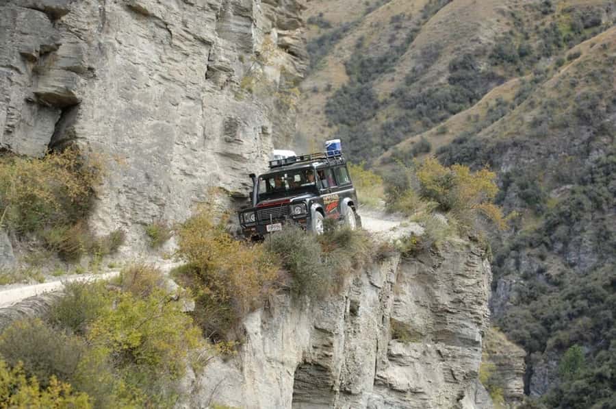 Skippers Canyon 4WD Heritage Tour from Queenstown - Lighthouse Rock offers the first big panorama