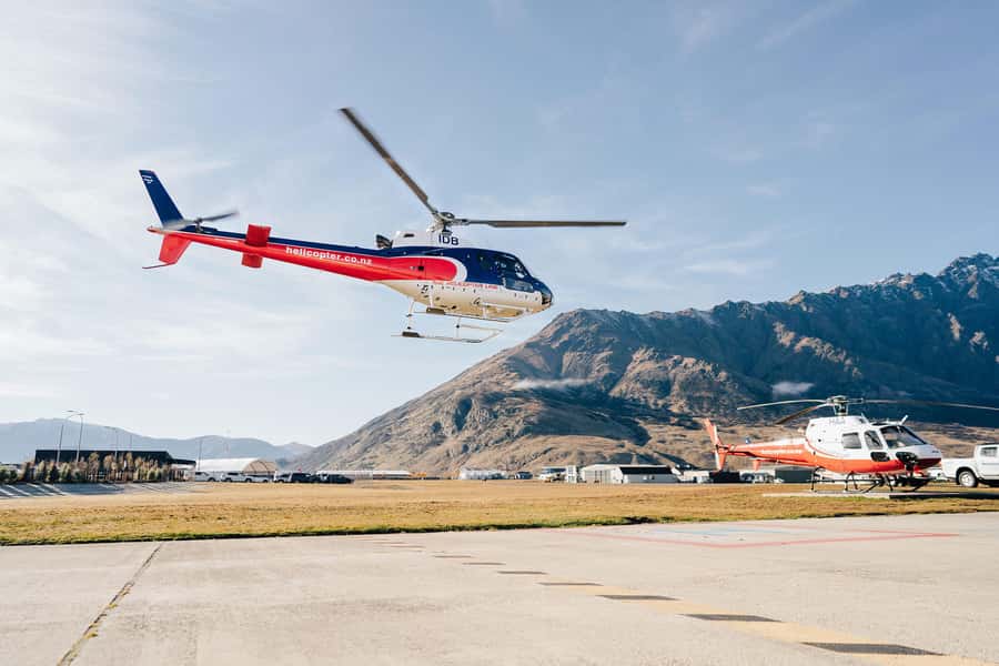 The Grand Circle 30-Minute Helicopter Tour & Alpine Landing - Seeing Queenstown as a Basin, Not Just a Resort Town