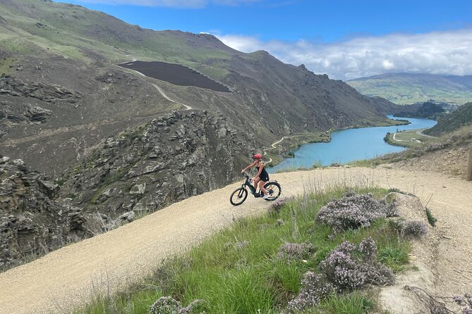 The Ultimate Lake Dunstan Bike Hire And Boat Experience - The Dunstan Explorer boat changes the whole outing