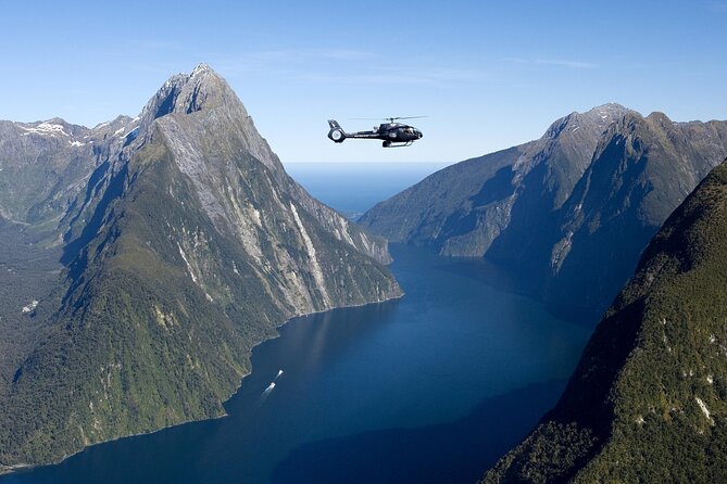 The Ultimate Milford Sound Experience by Helicopter from Queenstown - Food, drinks, and the remote picnic