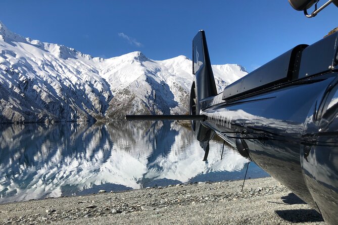The Ultimate Milford Sound Experience by Helicopter from Queenstown - Who will get the most from this flight