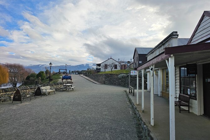 Wanaka Private Day Trip from Queenstown: TravelnGo - Kawarau Gorge and the famous bungee bridge